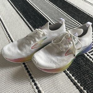 Limited Edition Levitate 5 Brooks Running Shoes